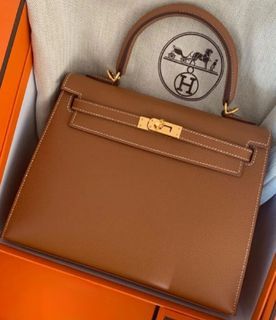 Hermes Kelly 25 in Brown Togo Leather and Gold Hardware, Luxury, Bags &  Wallets on Carousell