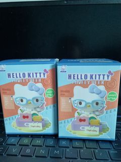 BNIB Hello Kitty blindbox