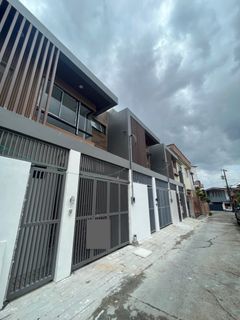 Brand New Townhouse in Barangay Sun Valley Parañaque For Sale