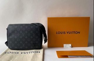 Authenticated Used Louis Vuitton District PM NM Men's Shoulder Bag M44000  Monogram Eclipse (Black)