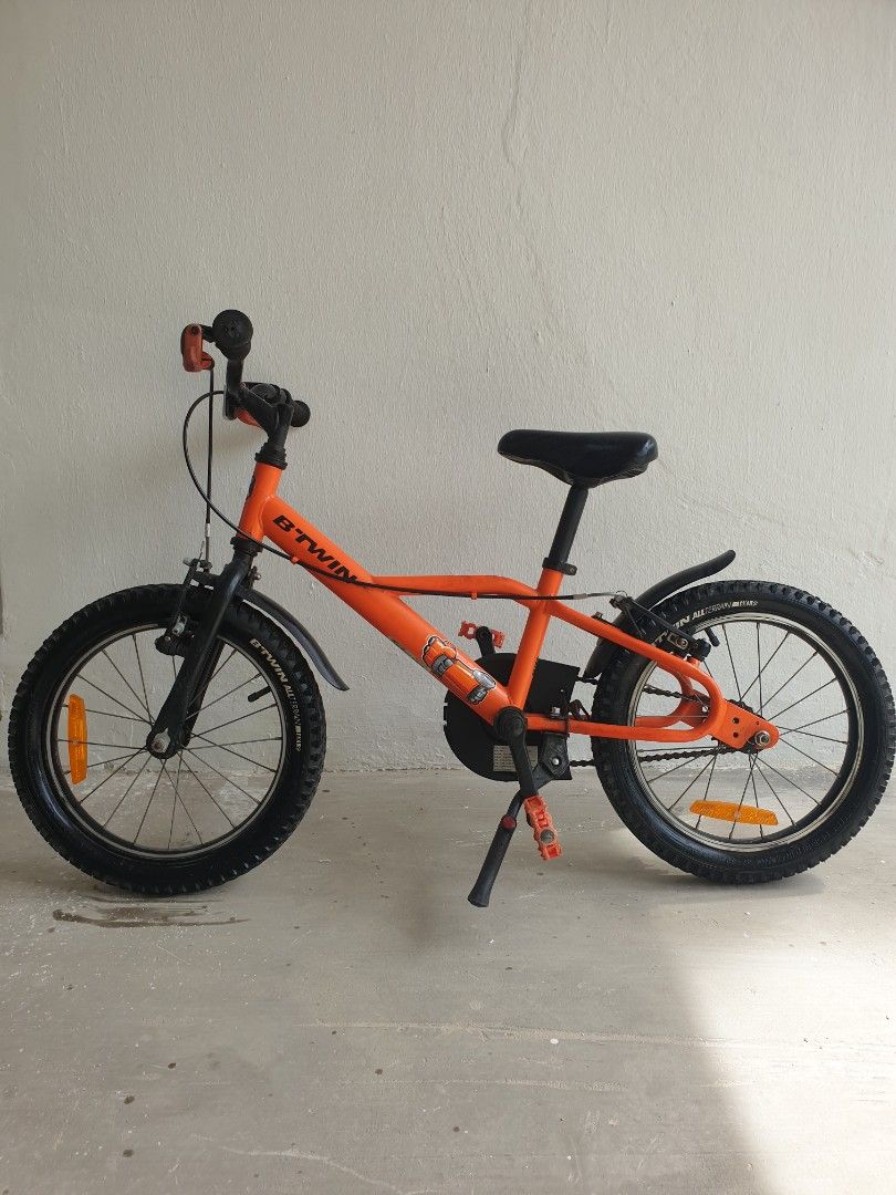 Btwin shop bike orange
