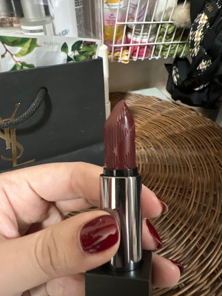 Burberry oxblood lip velvet