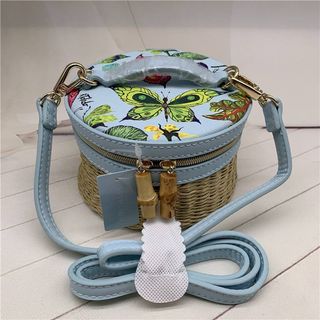 (Category: ) located in . Submitted by shopwithnuna (Listing ID 1243633086, Image 1). Description: .