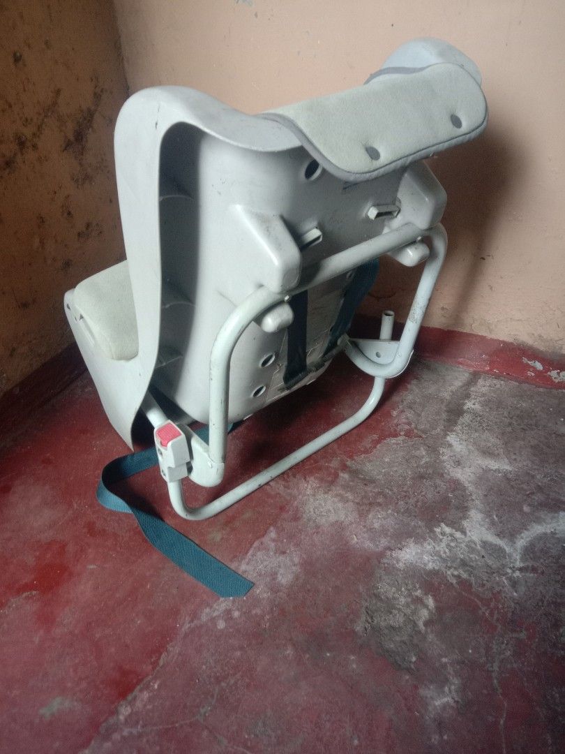 Carseat (Category: Car Seats) located in Caloocan City. Submitted by Unicoijo02 (Listing ID 1243676307, Image 3). Description: 400 nalang as is nalang Po palaban nyo nalang..