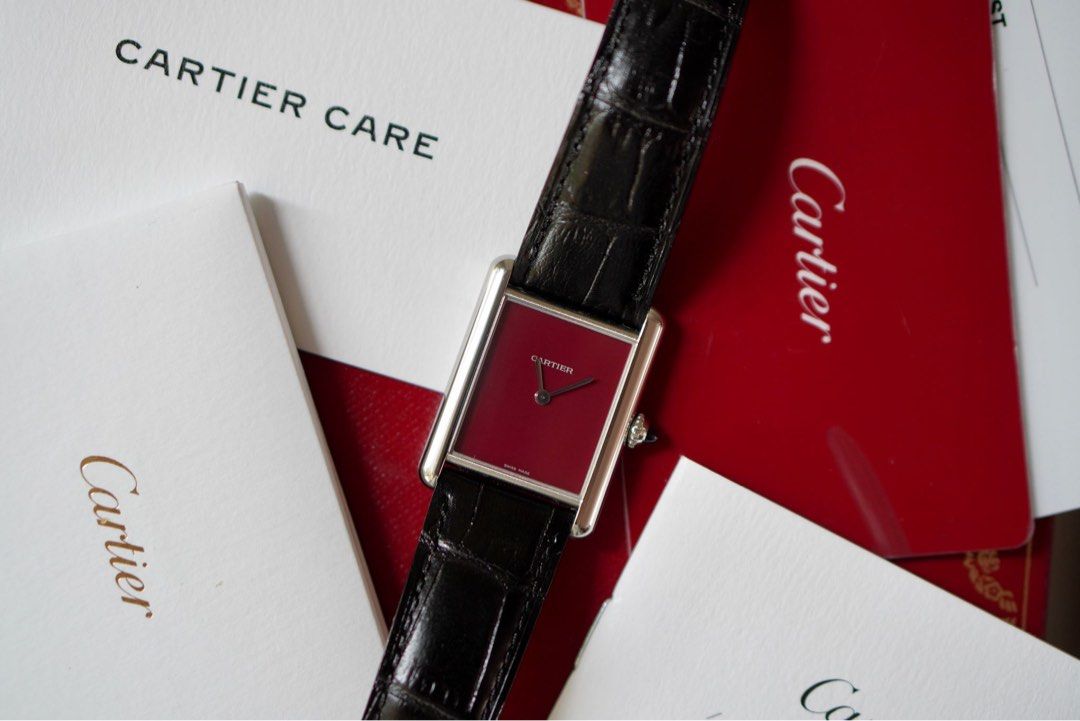 Cartier tank hotsell red strap
