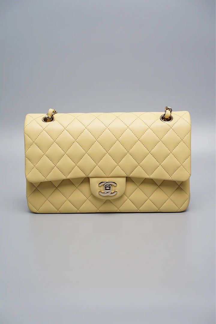 NEW CHANEL 2023 Jumbo Classic Caviar Double Flap BEIGE Bag Gold CC HWR  MICROCHIP,  in 2023
