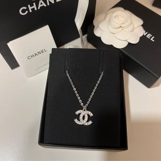 100+ affordable necklace chanel For Sale, Necklaces