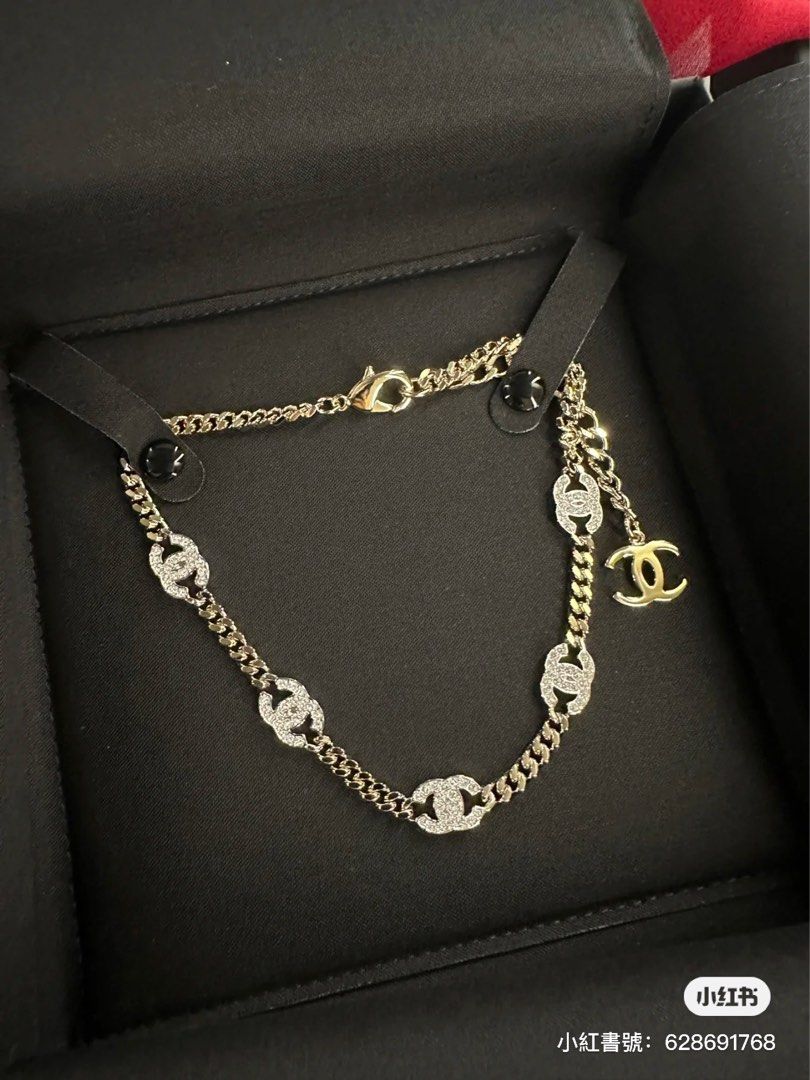 Chains  SpringSummer 2023 precollection  CHANEL