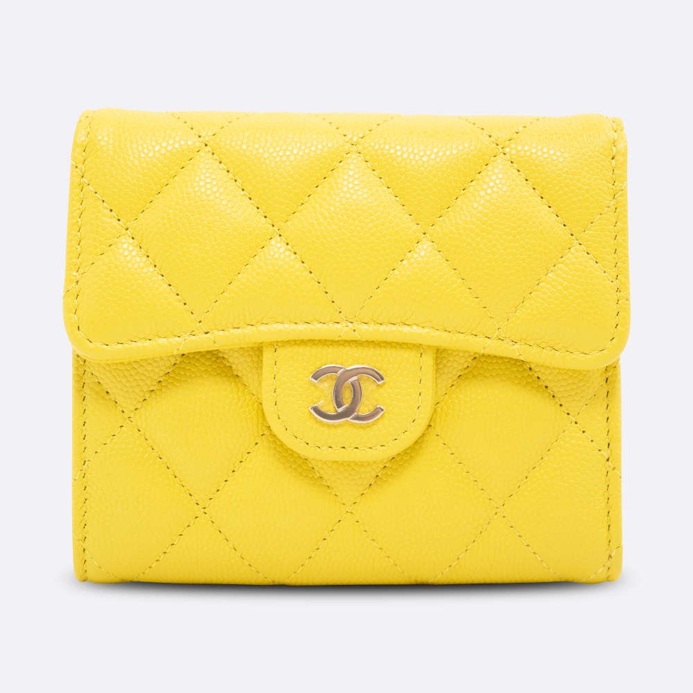 Chanel 21P Brand New Yellow Caviar Classic Flap Small, Women's Fashion, Bags  & Wallets, Shoulder Bags on Carousell