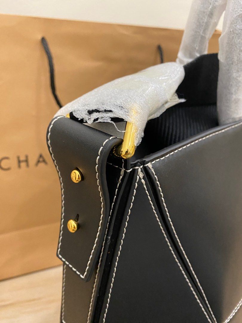 Charles & Keith Nasrin Bag (Black) (Category: Shoulder Bags) located in Antipolo. Submitted by abc__mart (Listing ID 1243650679, Image 3). Description: Brand new Bought in SG w/ dust bag, protective foam etc! https://www.charleskeith.com/ph/bags/CK2-30781908_BLACK.html.