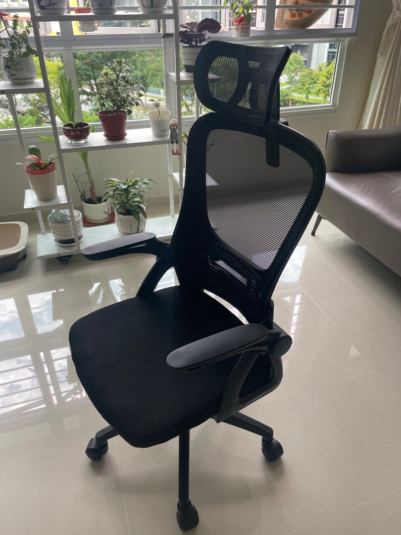 Computer Chair, Furniture & Home Living, Furniture, Chairs on Carousell
