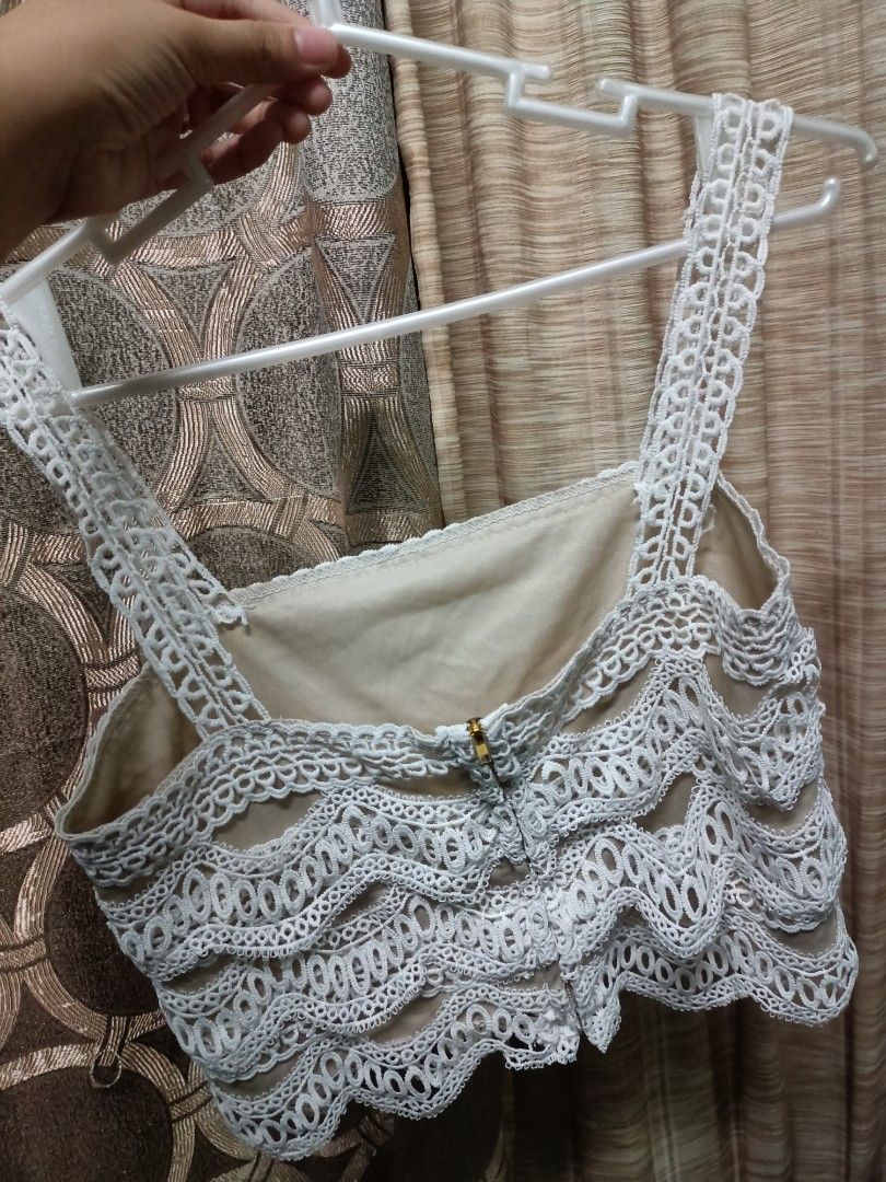 Crochet Like Crop Top (Lace Design) (Category: Sleeveless) located in Malilipot. Submitted by engr._prans (Listing ID 1243693885, Image 2). Description: Like New Never been used Brought out of amusement to it's texture and design Can fit Small- Medium.