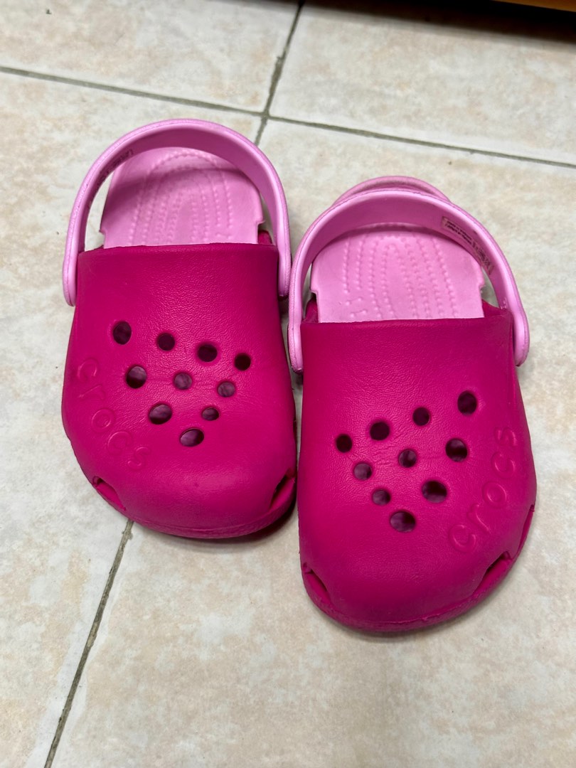 Crocs C8, Babies & Kids, Babies & Kids Fashion on Carousell