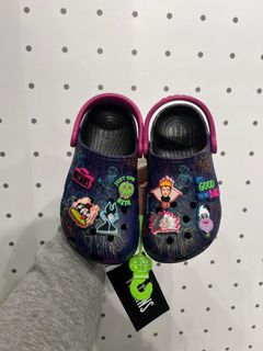 Disney villain shop crocs adults