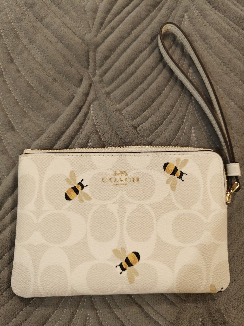 Coach wristlet sales wallet sale