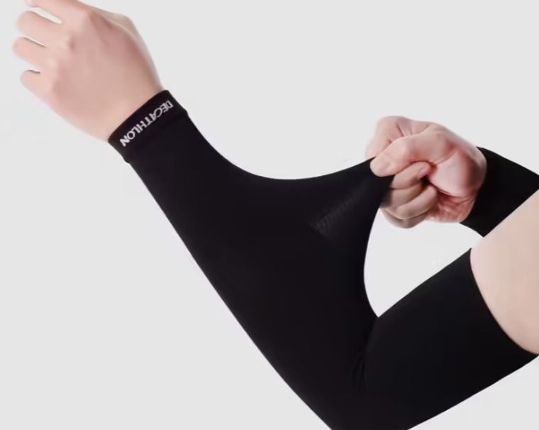 RUNNING COMPRESSION SLEEVES - BLACK - Decathlon