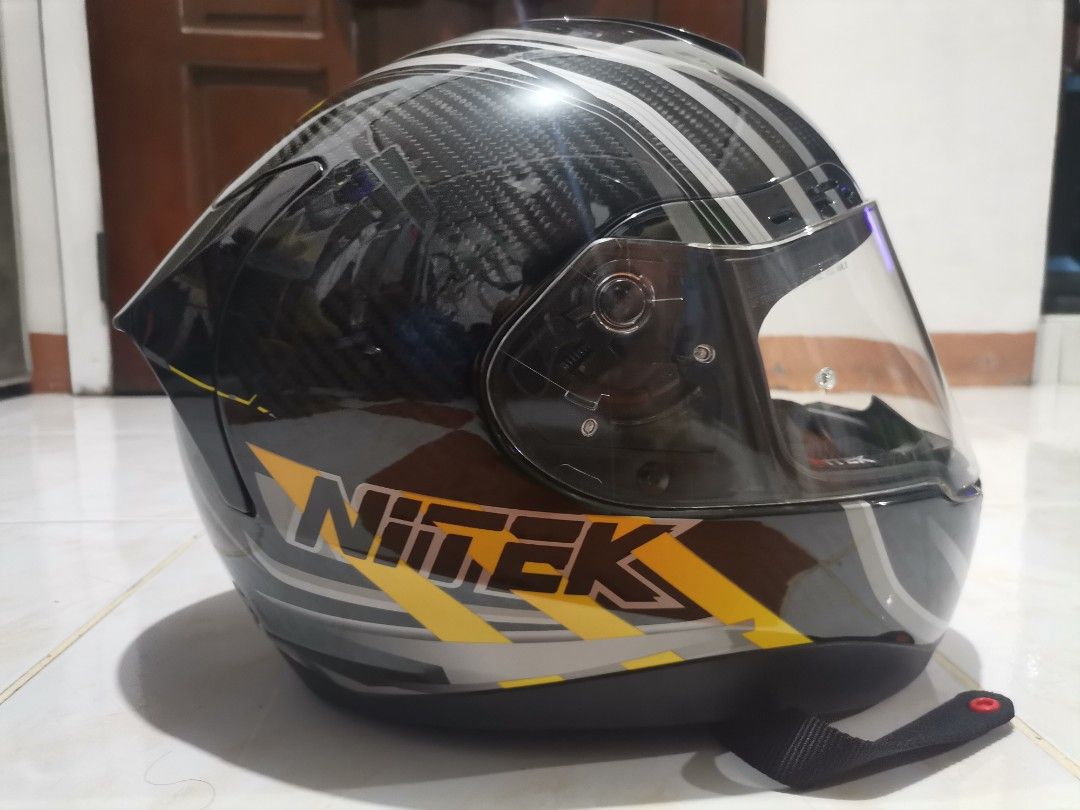 Decluttering- Nitek Helmet (Category: Everything Else Others) located in Taguig. Submitted by nlynmac (Listing ID 1243661456, Image 1). Description: For sale- Nitek Helmet - RUSH!!!! Nitek Helmet- 5K na lang (from 9K). Walang kagasgas-gasgas. Sobrang solid pati loob. Walang amoy. Issue lang sa last pic dahil sa pagkaka store..