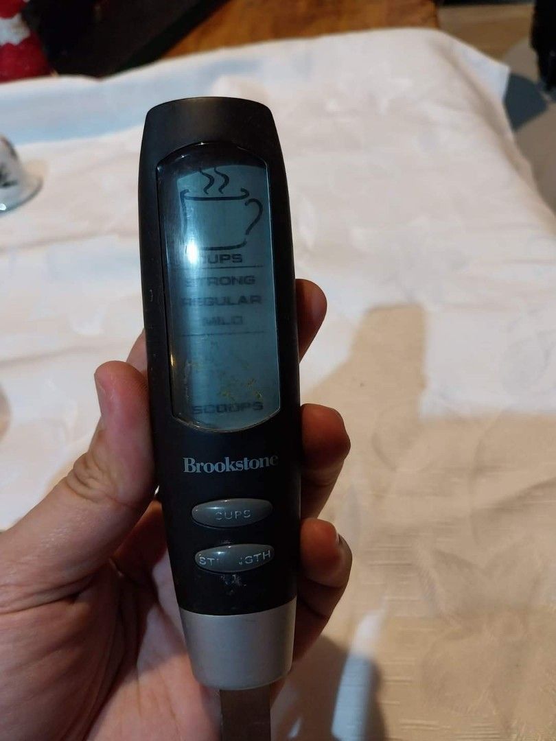 Digital measuring spoon (Category: Bakeware) located in Cavite. Submitted by mom0f2 (Listing ID 1243610108, Image 2). Description: .