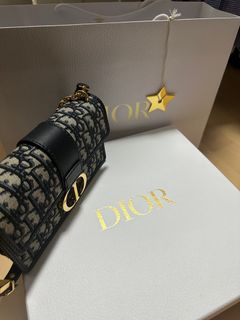 （分類：）位於 。 由 smilessssss 提交（商品編號 1243689663，圖片 1）。簡介： 。