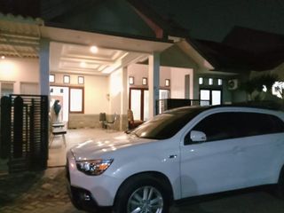 Disewakan Rumah daerah Caman, Bekasi