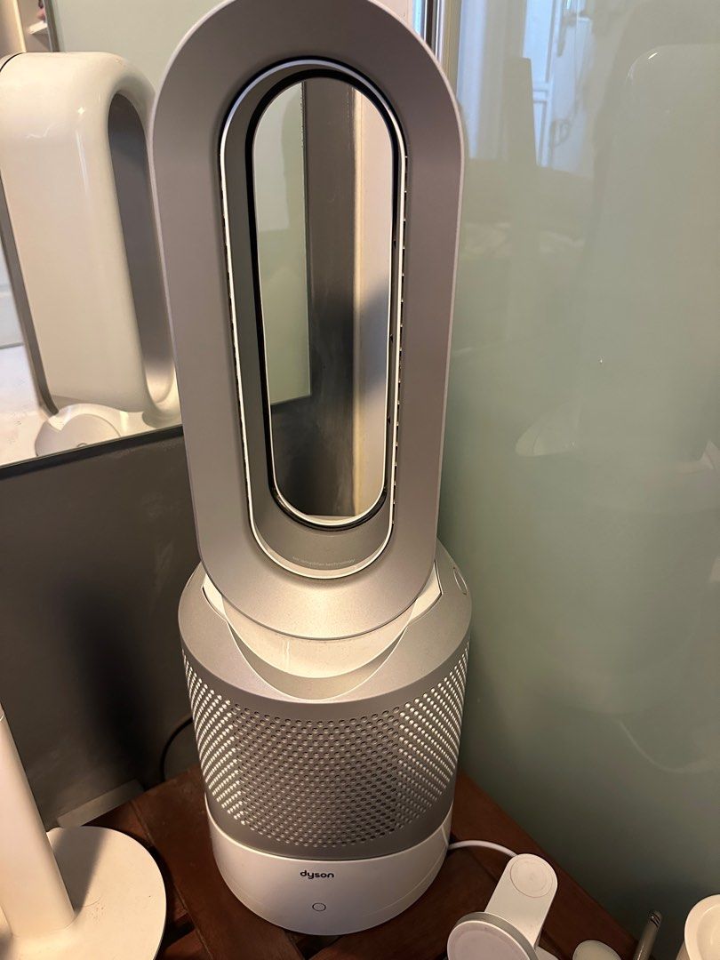 Dyson HP03 Hot + Cool Air purifying Fan