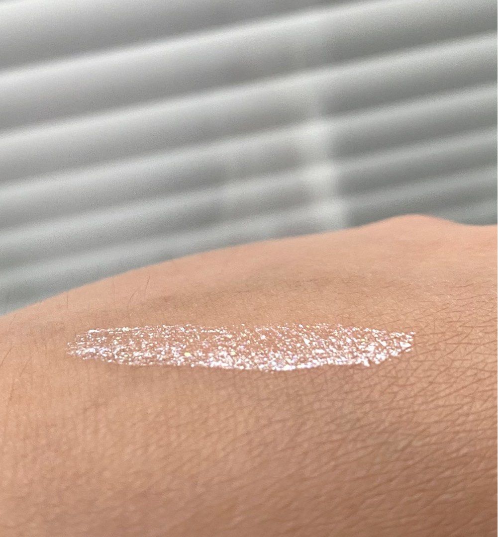 Elf Liquid Glitter Eyeshadow Disco Queen, Beauty & Personal Care, Face