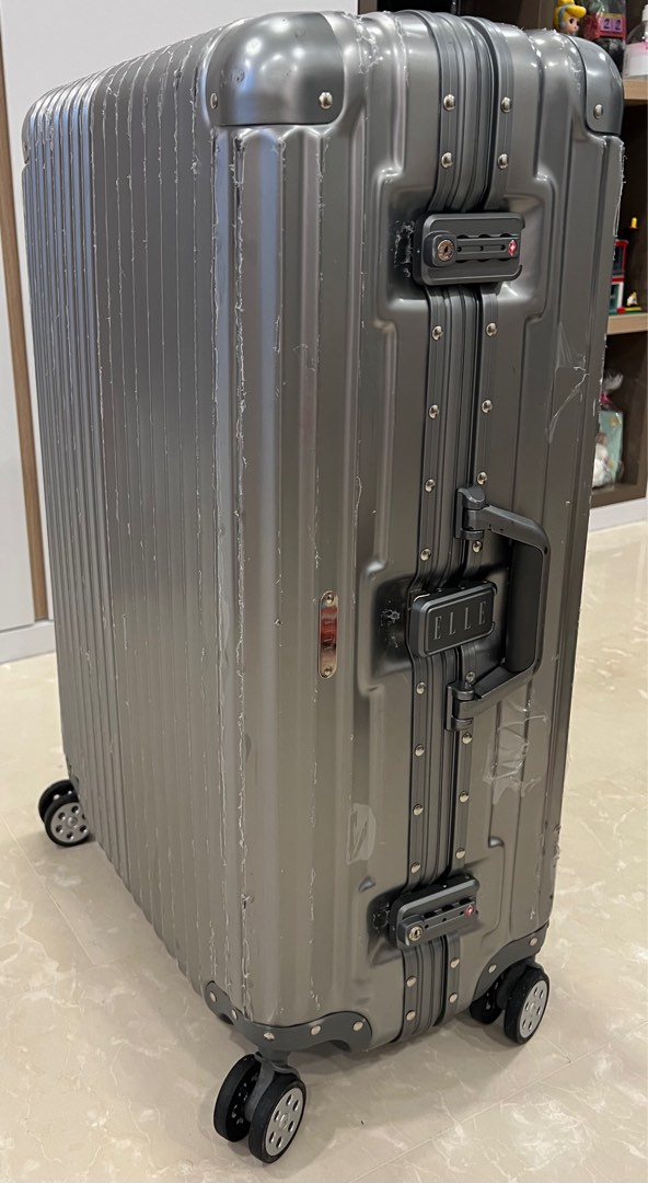 Elle 28 inch luggage sales