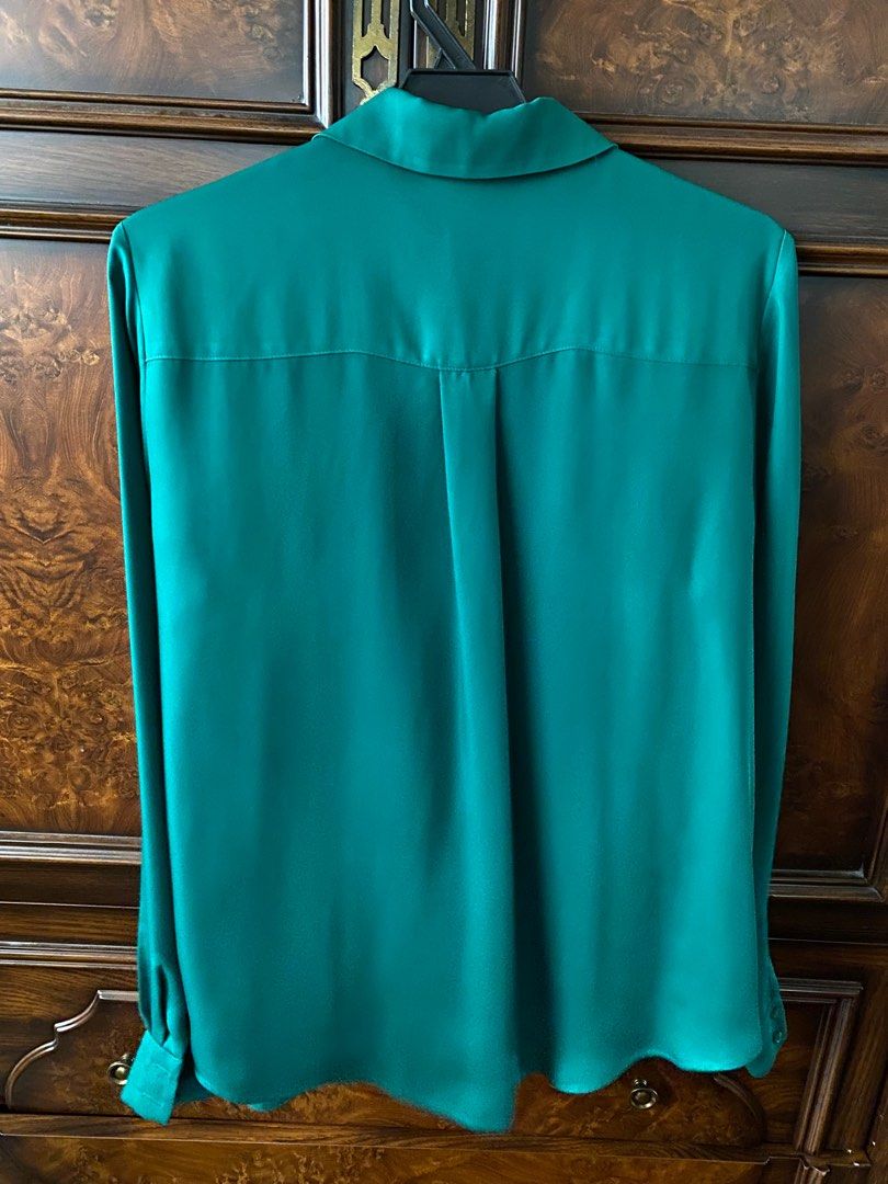 Emerald Green Shirt, Women's Fashion, Tops, Shirts on Carousell