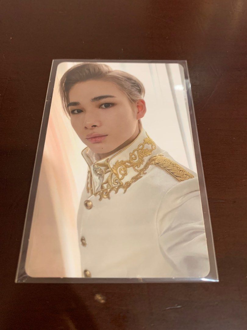 ENHYPEN NIKI PHOTOCARD pc, Hobbies & Toys, Memorabilia & Collectibles