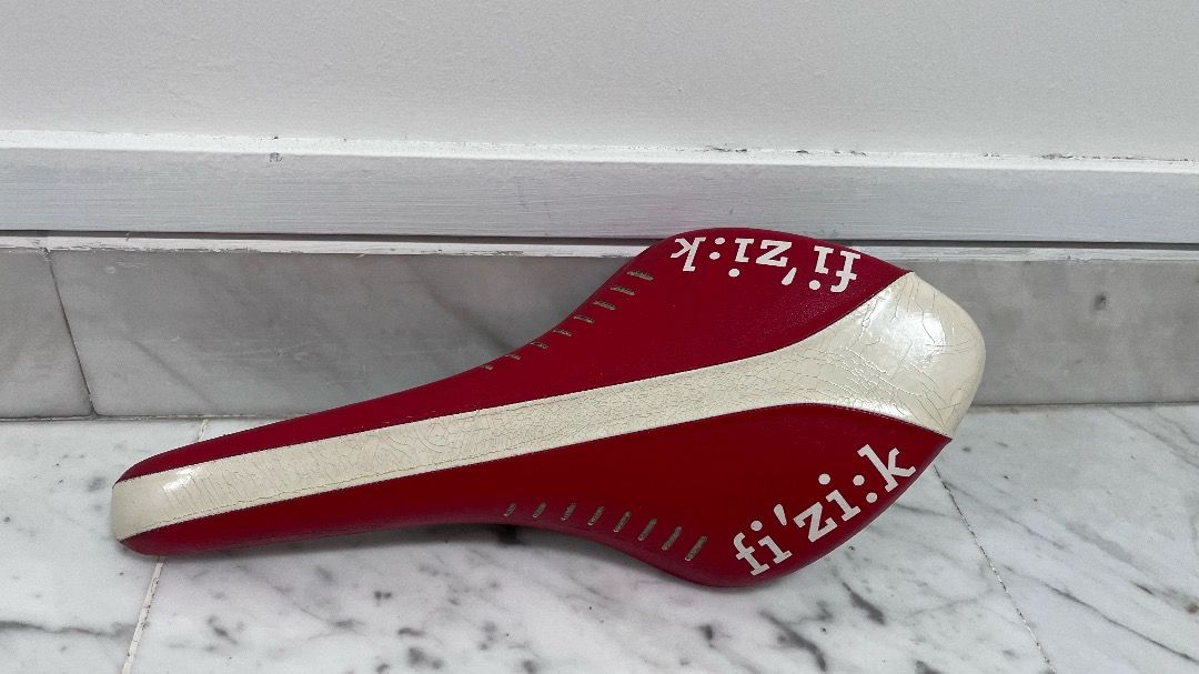 FIZIK ARIONE CX SADDLE K:IUM RAILS, Sports Equipment, Bicycles