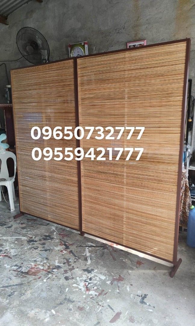 FOLDING DIVIDER WALL PARTITION, Furniture & Home Living, Home Decor