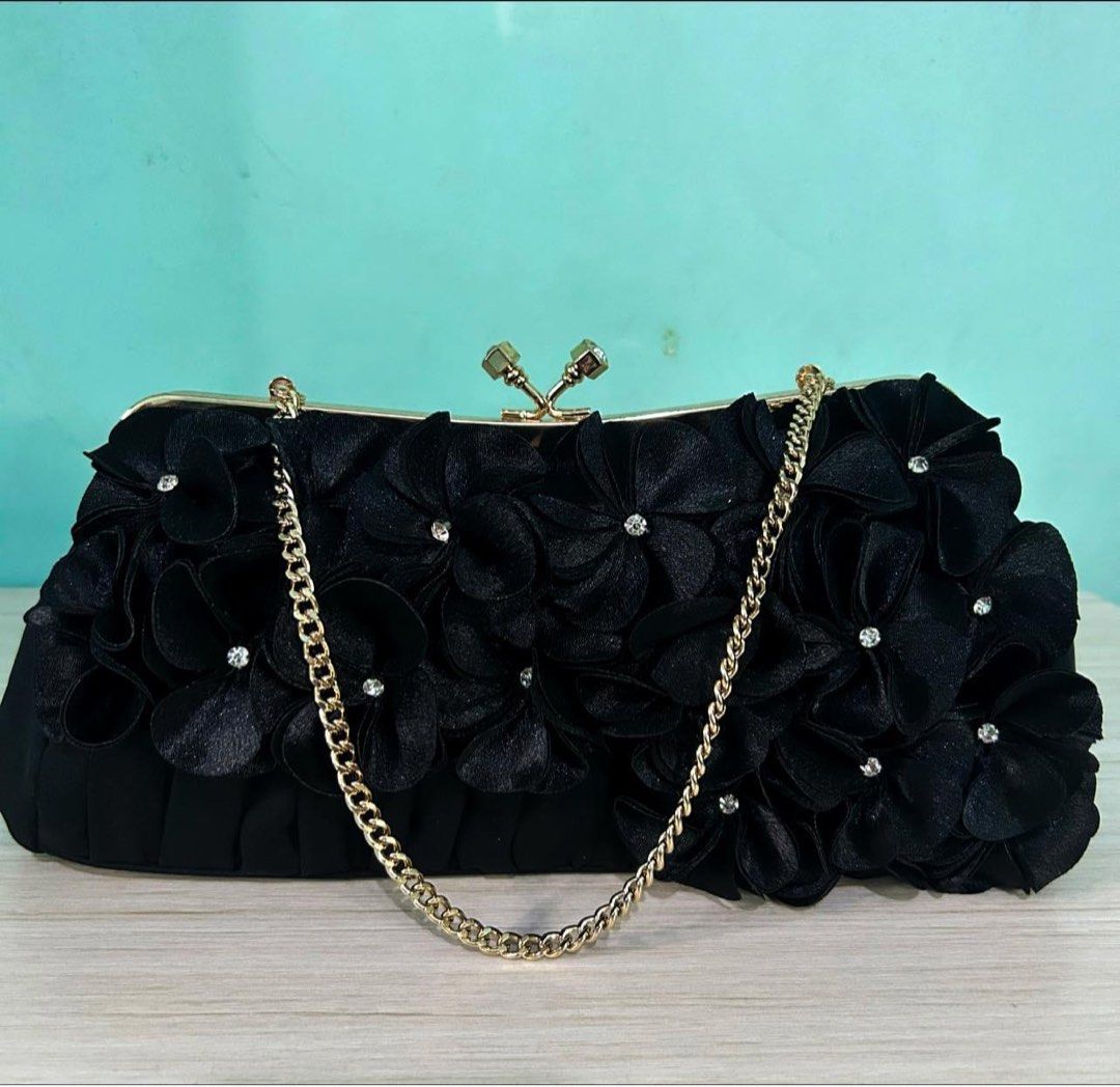 Formal clutches on Carousell