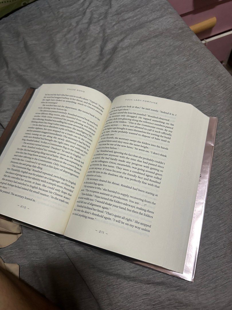 Foul lady fortune (SIGNED) (Category: Storybooks) located in Talisay. Submitted by fnlbf (Listing ID 1243630459, Image 3). Description: 🍦 new! 🍦 got from fully booked <33 🍦 payment first (gcash) .