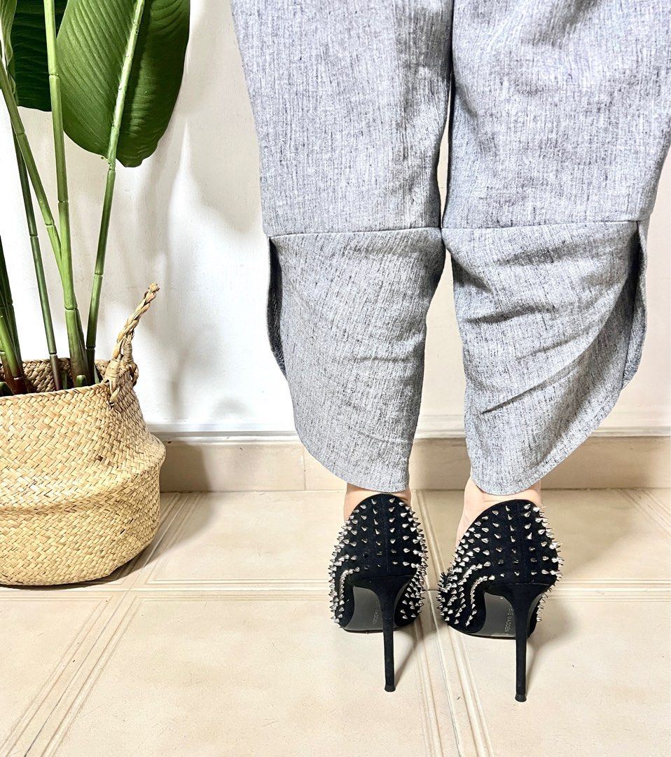 Steve madden black spiked heels discount