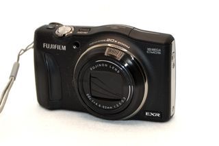 Fujifilm F800EXR 16MP Digital Camera with 20x Optical Image Stabilized Zoom and 3.0-Inch TFT LCD, Black