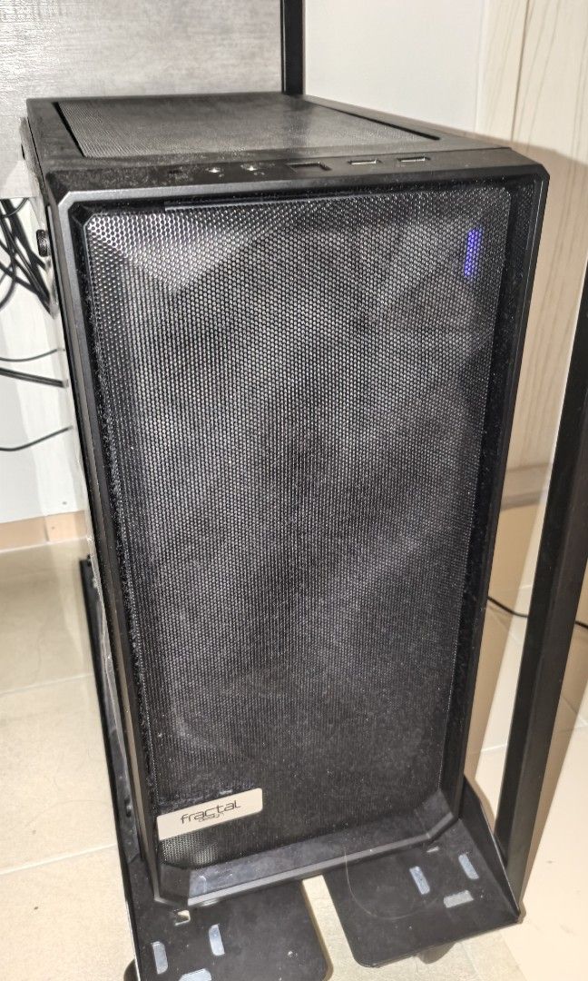 Full gaming PC setup (monitor + CPU), Computers & Tech, Desktops on