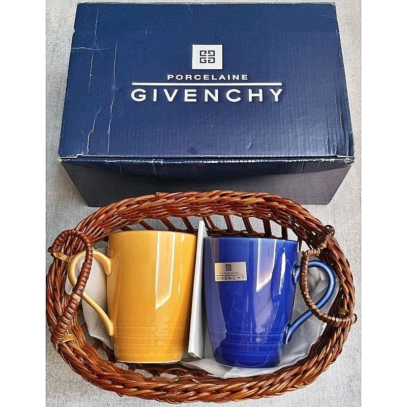 Givenchy Paris (GH101/213B) 2 Mugs & A Basket in Original Box