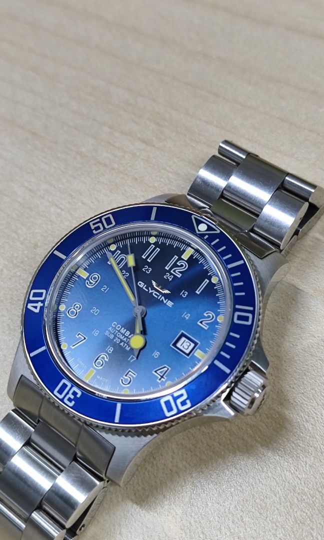 Glycine combat sub best sale 42mm