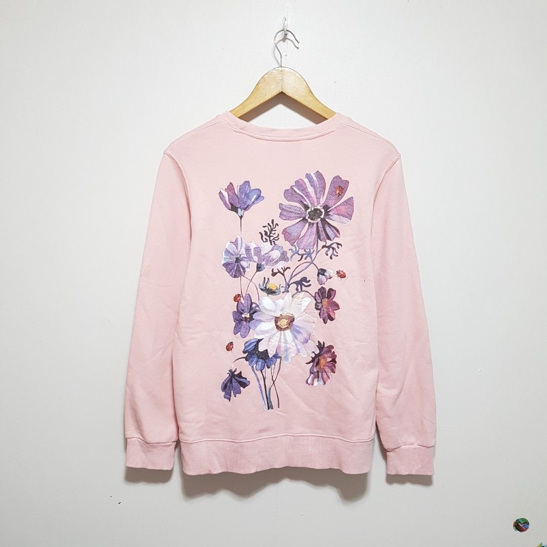 Gucci crewneck Luxury Apparel on Carousell