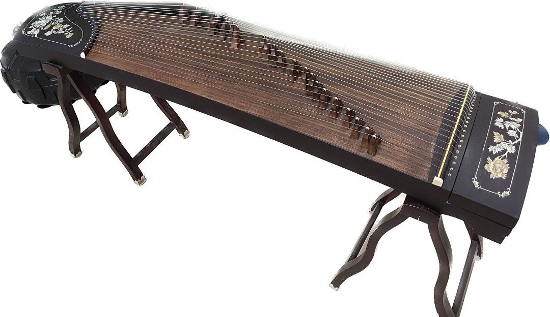 Guzheng, Hobbies & Toys, Music & Media, Musical Instruments on Carousell