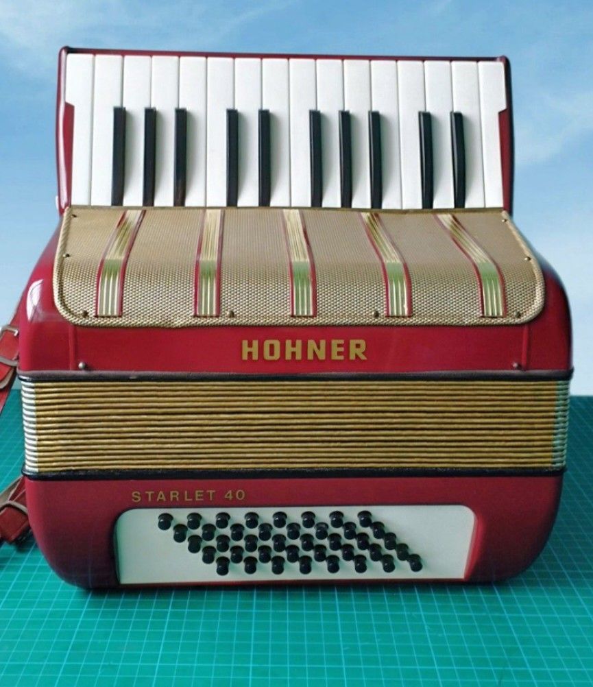 Hohner starlet discount