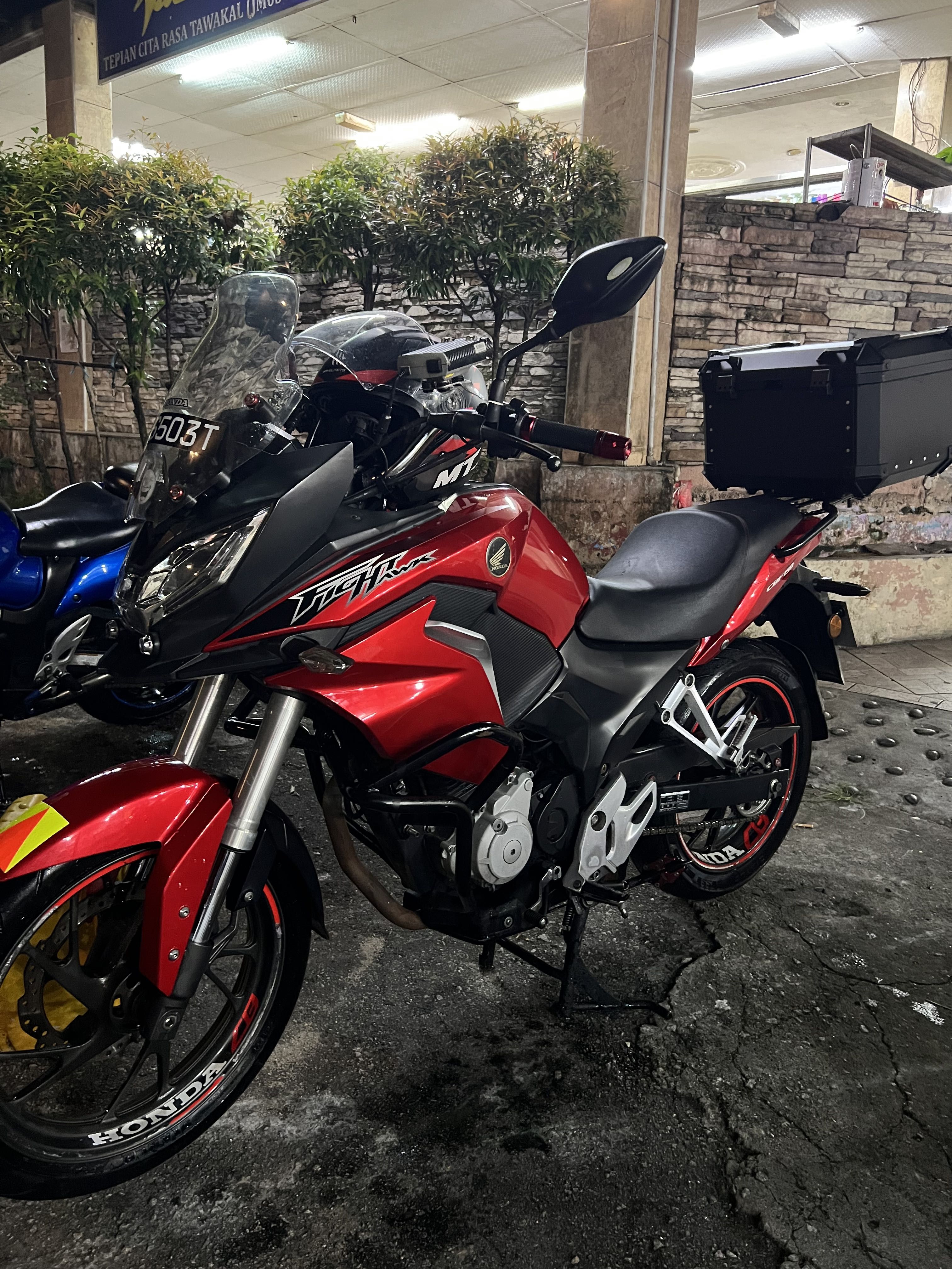 Honda CBF190X Fight Hawk (Red/Black) COE till May 2029, Motorcycles ...