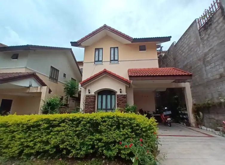 House and Lot For Sale in Block 17, Lot 30B, Canyon Ranch, Phase 1