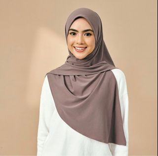 (Category: ) located in . Submitted by ainiazim (Listing ID 1243653928, Image 1). Description: .