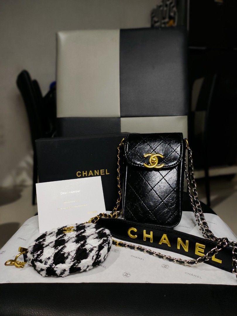 Japan Preloved Chanel Phone Bag (Category: Luxury Bags & Wallets) located in Cebu City. Submitted by day.98 (Listing ID 1243664734, Image 1). Description: selected from japan surplus genuin leather with holo sticker with box & dust bag no flaws.
