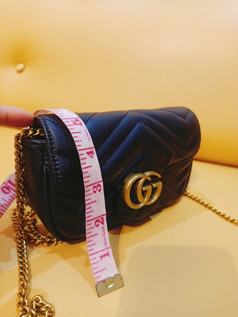 Japan Preloved Gucci WOC (Category: Luxury Bags & Wallets) located in Cebu City. Submitted by day.98 (Listing ID 1243647700, Image 3). Description: selected from japan surplus genuine leather coded & etikita with dust bag no flaws.