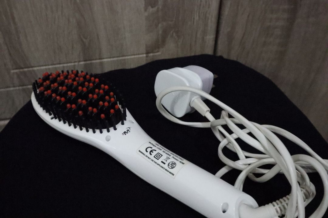 JML Hair Brush Straightener (Category: Hair) located in Manila. Submitted by yb.preloved (Listing ID 1243573793, Image 1). Description: ✦ JML hair brush straightener ✧ mop: gcash ✧ loc: españa, manila (can do meetups near ust) ✧ mod: sdd (lalamove, grab), shopee checkout .