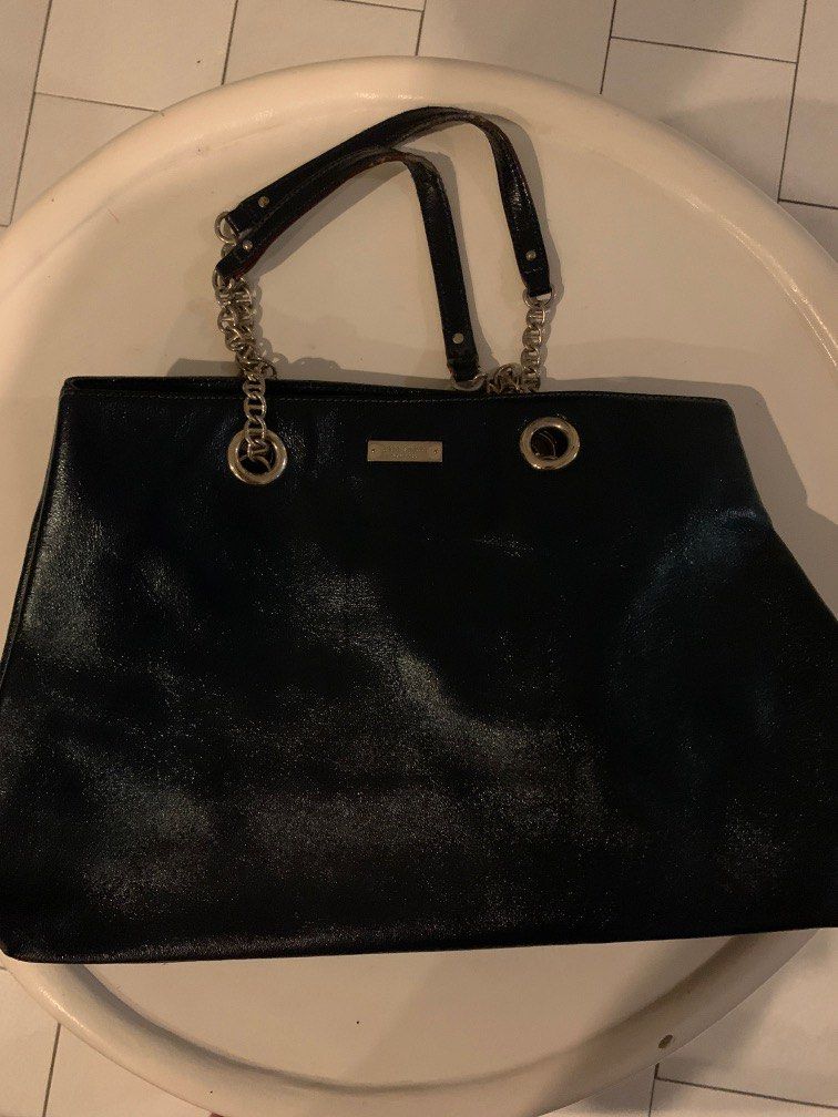 Chain handle tote bag shop