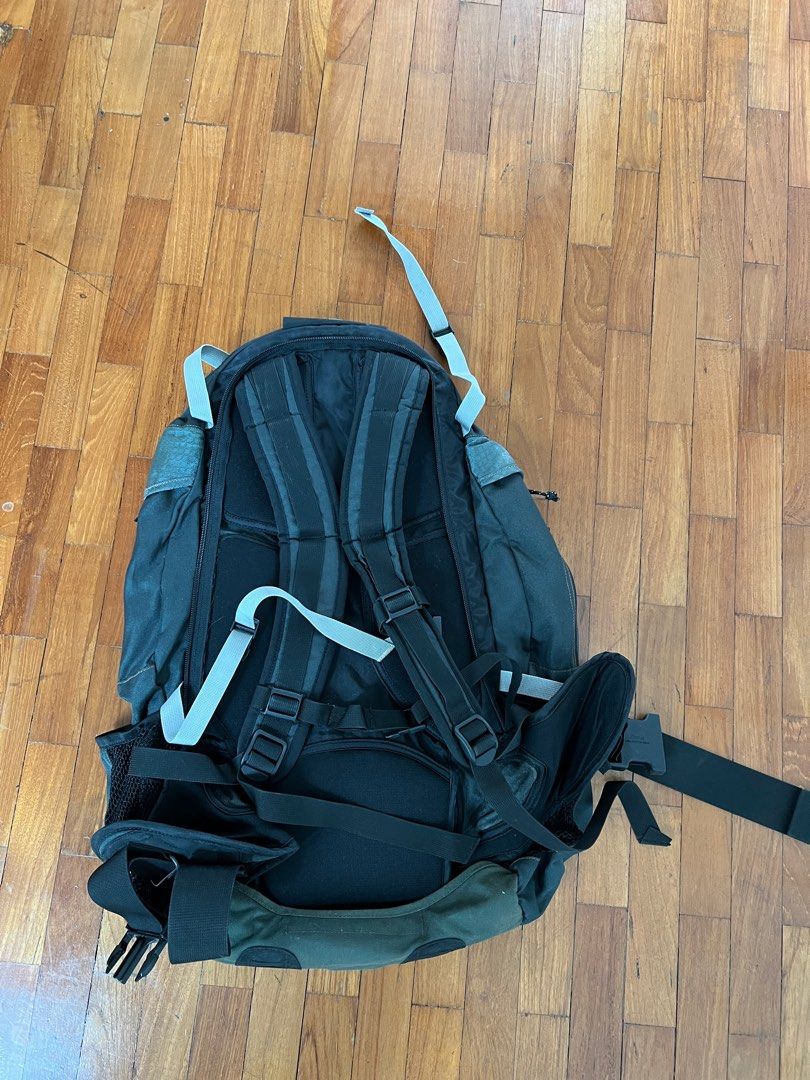 Kelly Redwing Traveler 3100 Backpack, Men's Fashion, Bags, Backpacks on