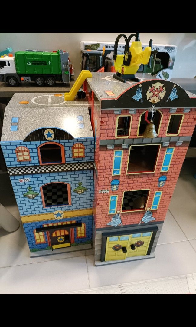Kidkraft heroes hotsell playset
